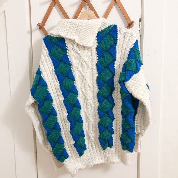 Gorgeous Handmade Knit Sweater - Picture 5 of 5
